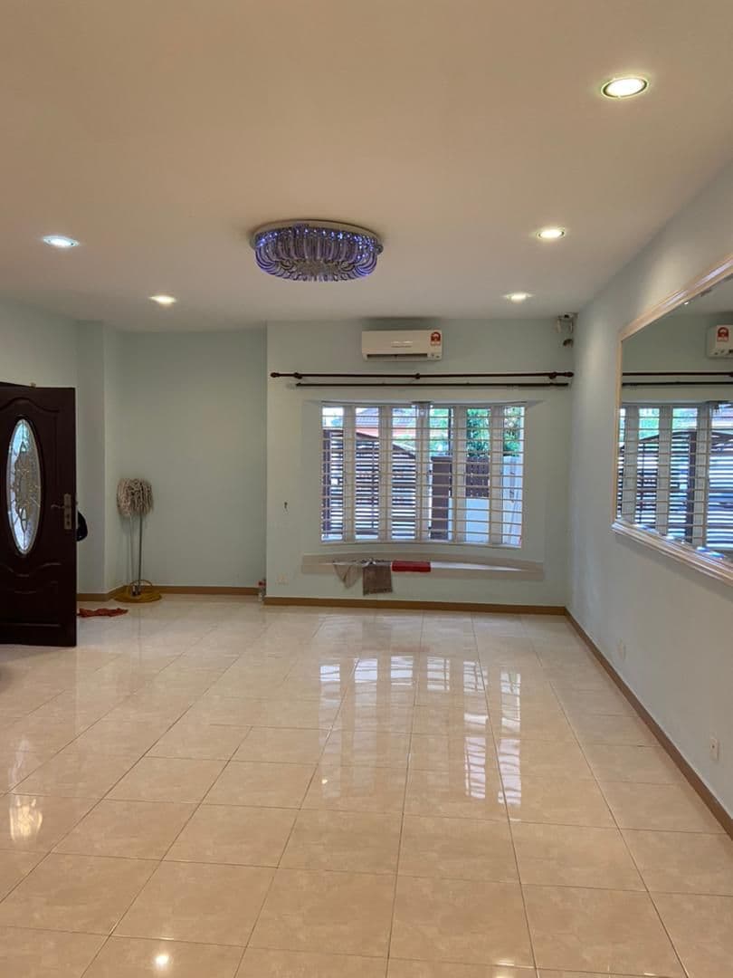 SPLENDID EXTENDED 2 Storey Link House Subang Jaya
