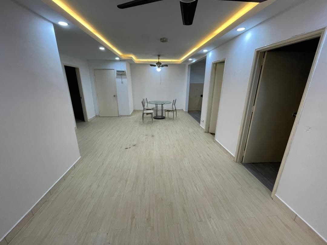 LAVISH Palm Spring Condo Kota Damansara - photo 1