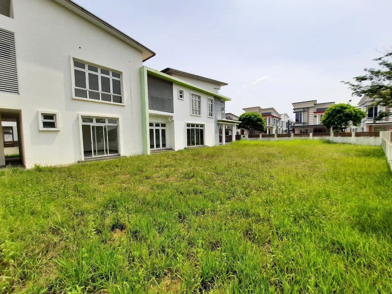 MODERN Corner Bungalow Casa Idaman Setia Alam