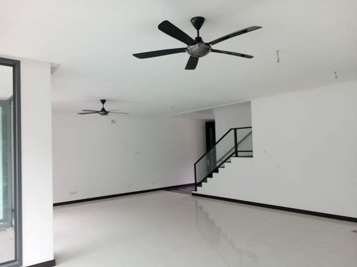 LAVISH 3 Storey Superlink Thistle Grove Denai Alam - photo 4