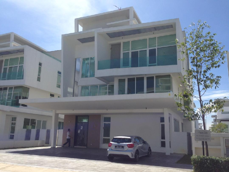 Cosy Bungalow Aspen Garden Cyberjaya