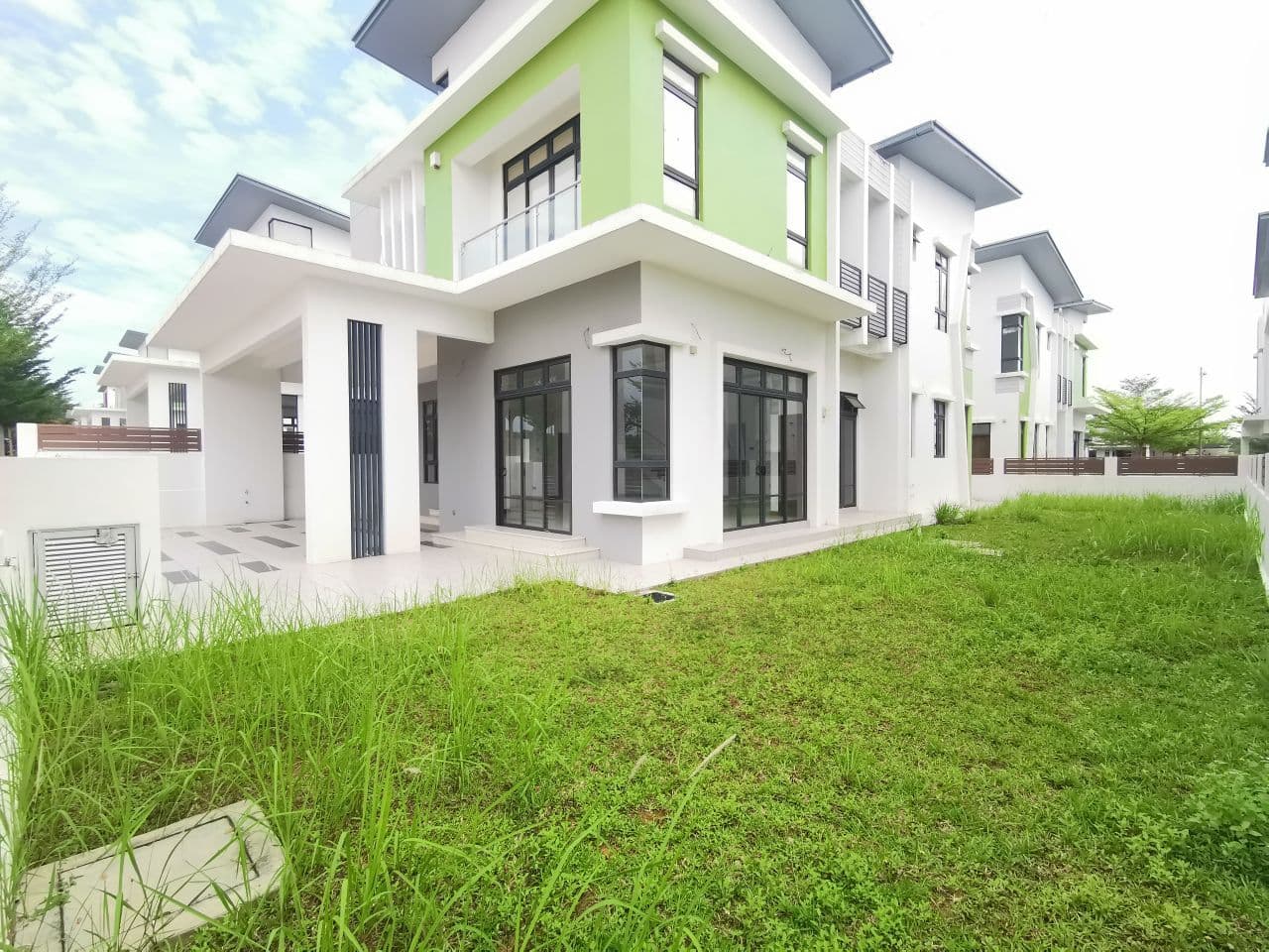 FACING OPEN 2Storey Bungalow Casa Sutra Setia Alam - photo 3
