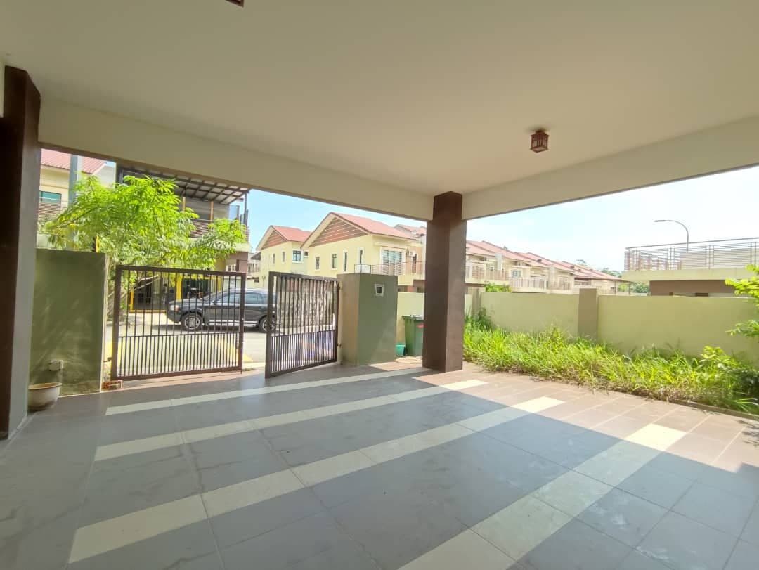 SPACIOUS RENOVATED 2 Storey Endlot Nada Alam Nilai - photo 3