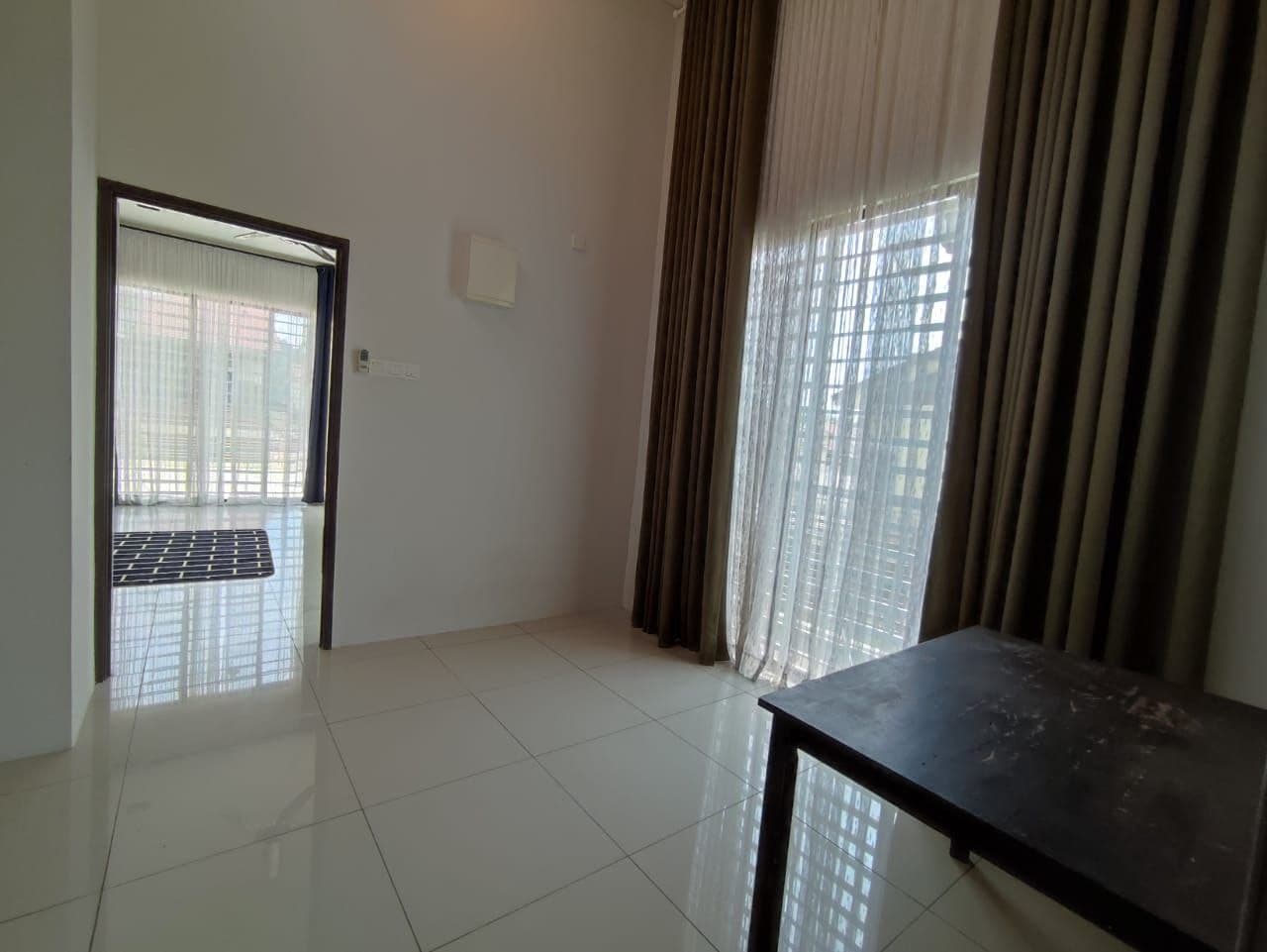 SPACIOUS RENOVATED 2 Storey Endlot Nada Alam Nilai - photo 8