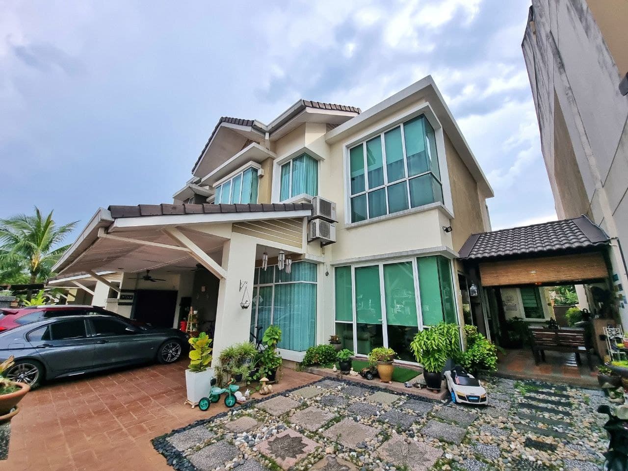 ELEGANT Bungalow Kemuning Residence Shah Alam - photo 1