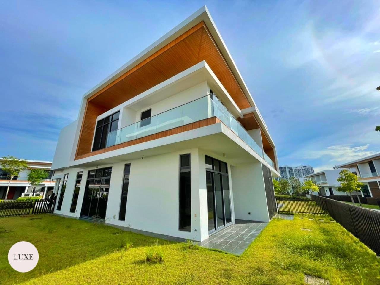 LUXURY 2Storey SemiD Monterez Villa Eco Sanctuary