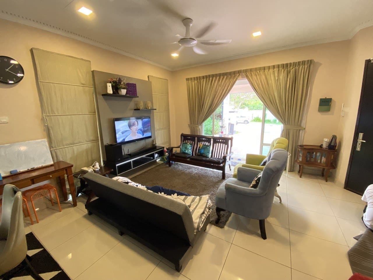CORNER LOT 3 Storey Anjung Sari Setia Alam U13 - photo 2