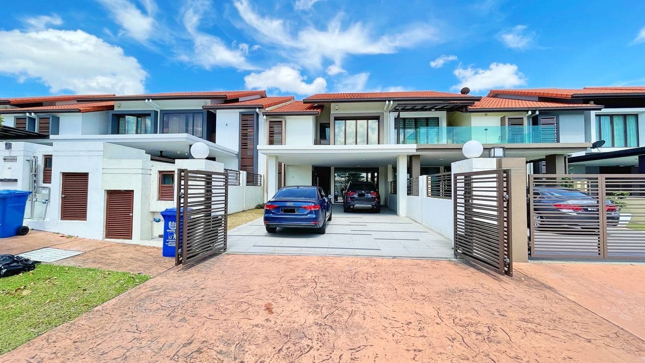 FACING OPEN 2 Storey Link Temasya Sinar Glenmarie