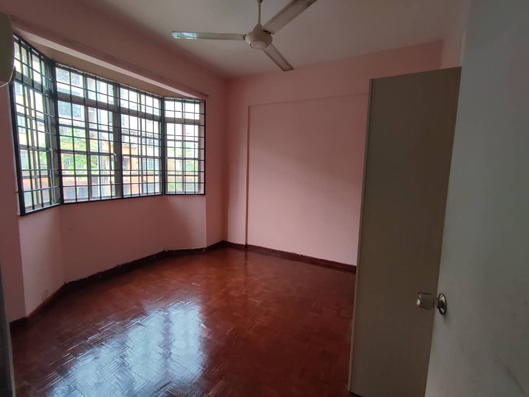 TINGKAT 1 JER Apartment Nuri U5 Subang Bestari - photo 5