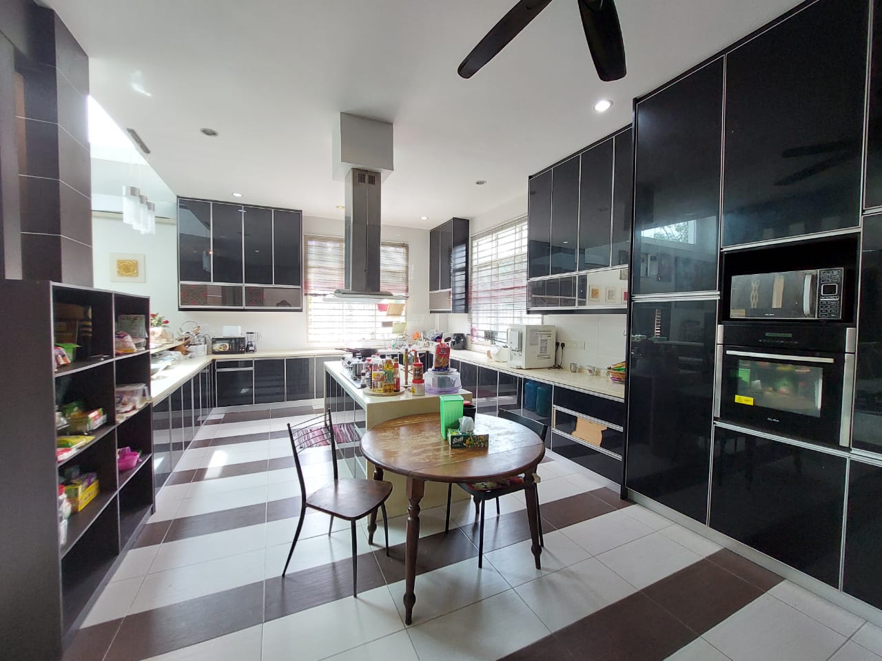 CORNER Fully Reno 2 Storey Seksyen 19 Shah Alam - photo 6