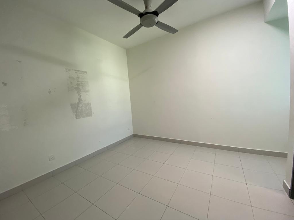 EXTRA LAND 2 Storey Semi D Bayu Suria Puncak Alam - photo 5