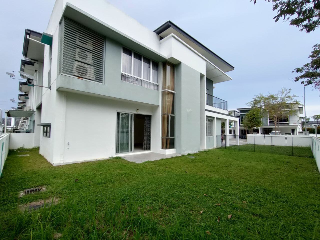 CORNER 2 Storey Parkfield Tropicana Heights Kajang - photo 3