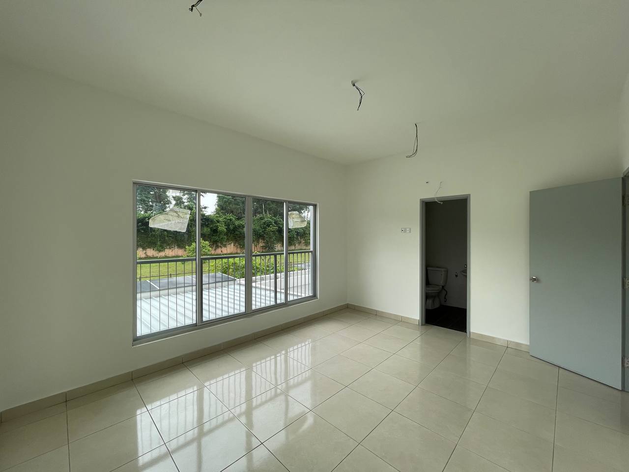 CORNER FACING OPEN 2 Storey Pelangi Heights Mantin - photo 4