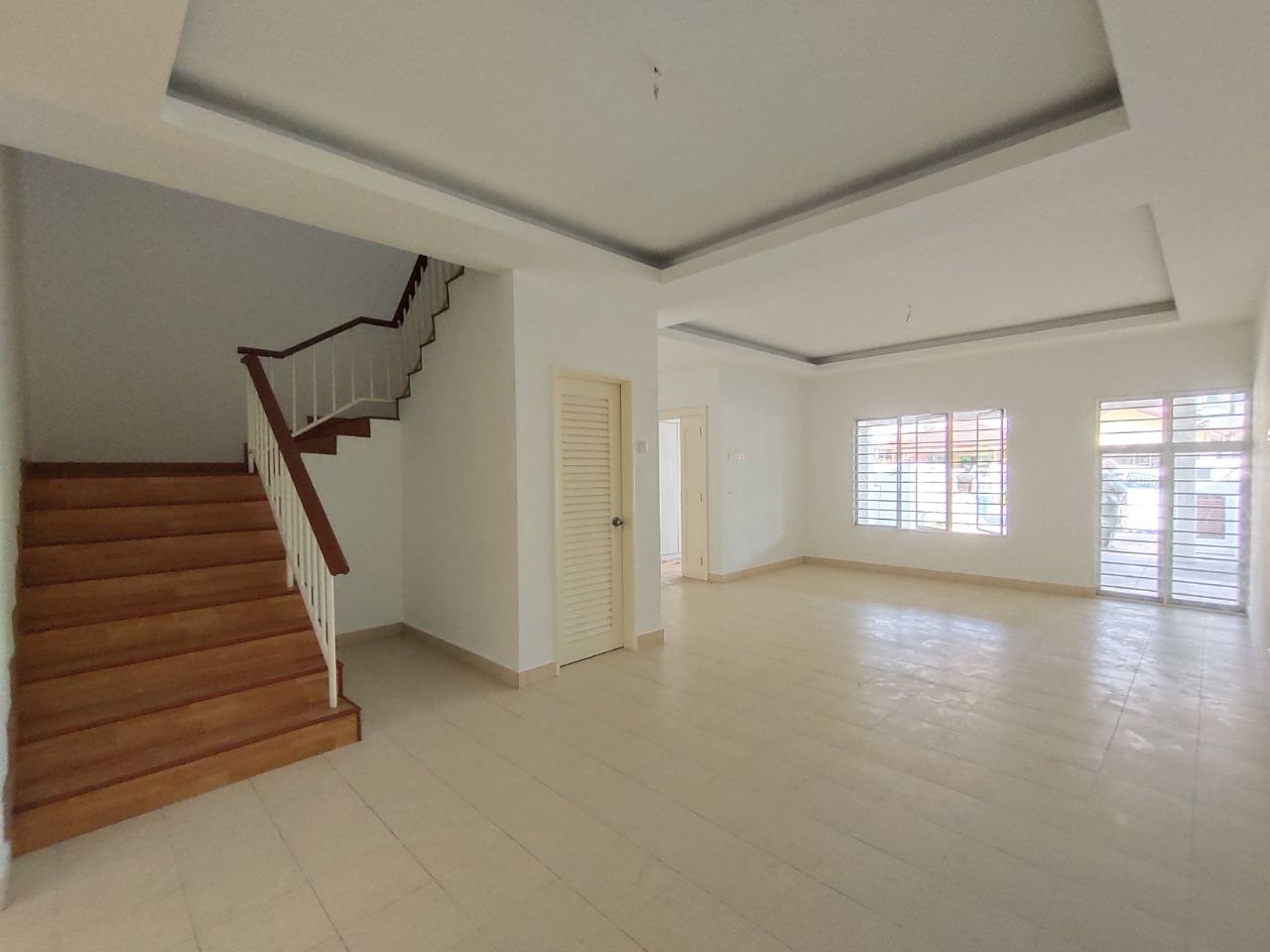 RENOVATED 2 Storey Linkhouse Dillenia Denai Alam - photo 3