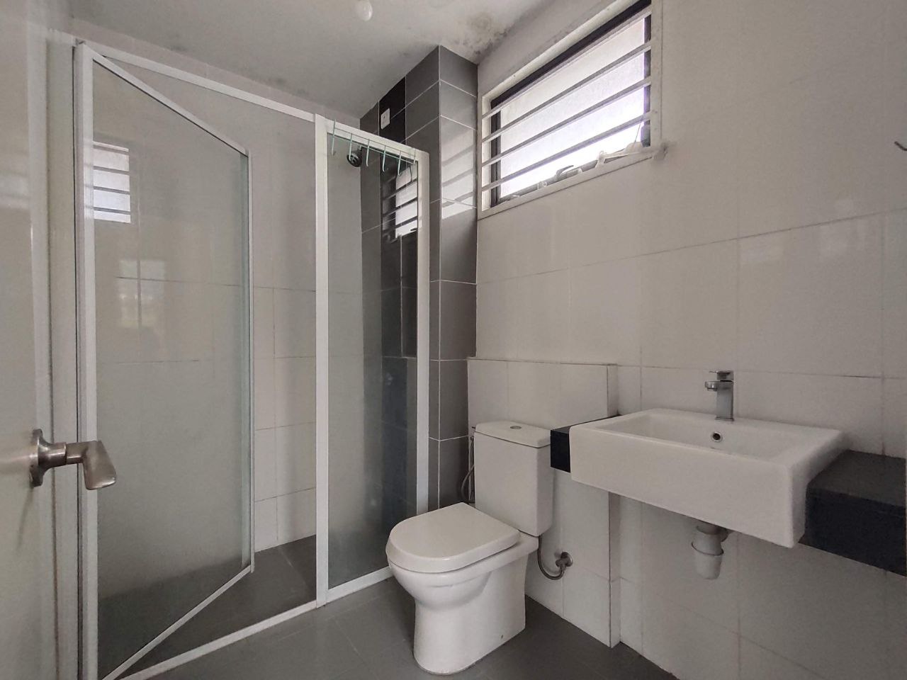 FACING OPEN 2 Storey Corner Tenun Alam Impian - photo 11