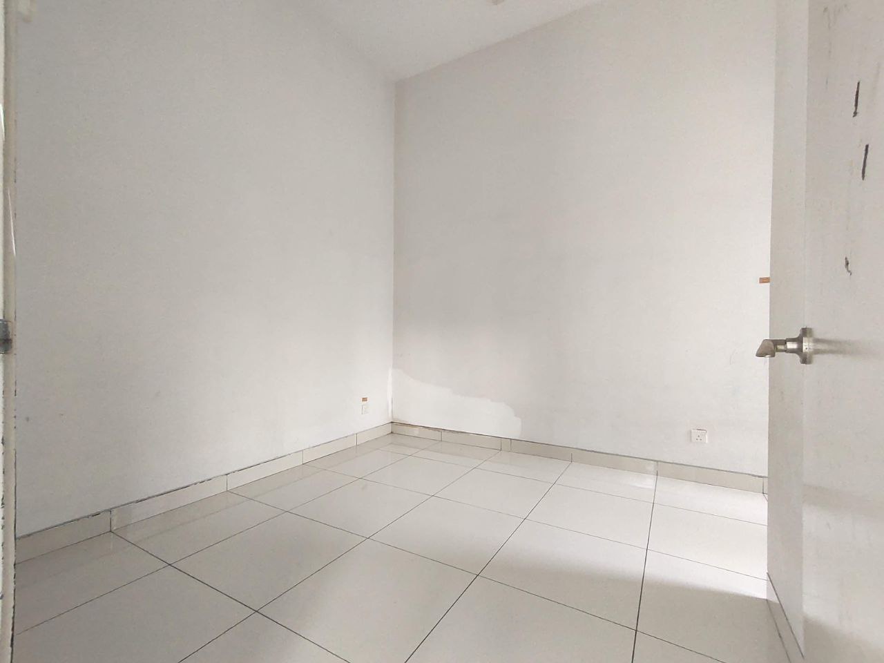 FACING OPEN 2 Storey Corner Tenun Alam Impian - photo 12