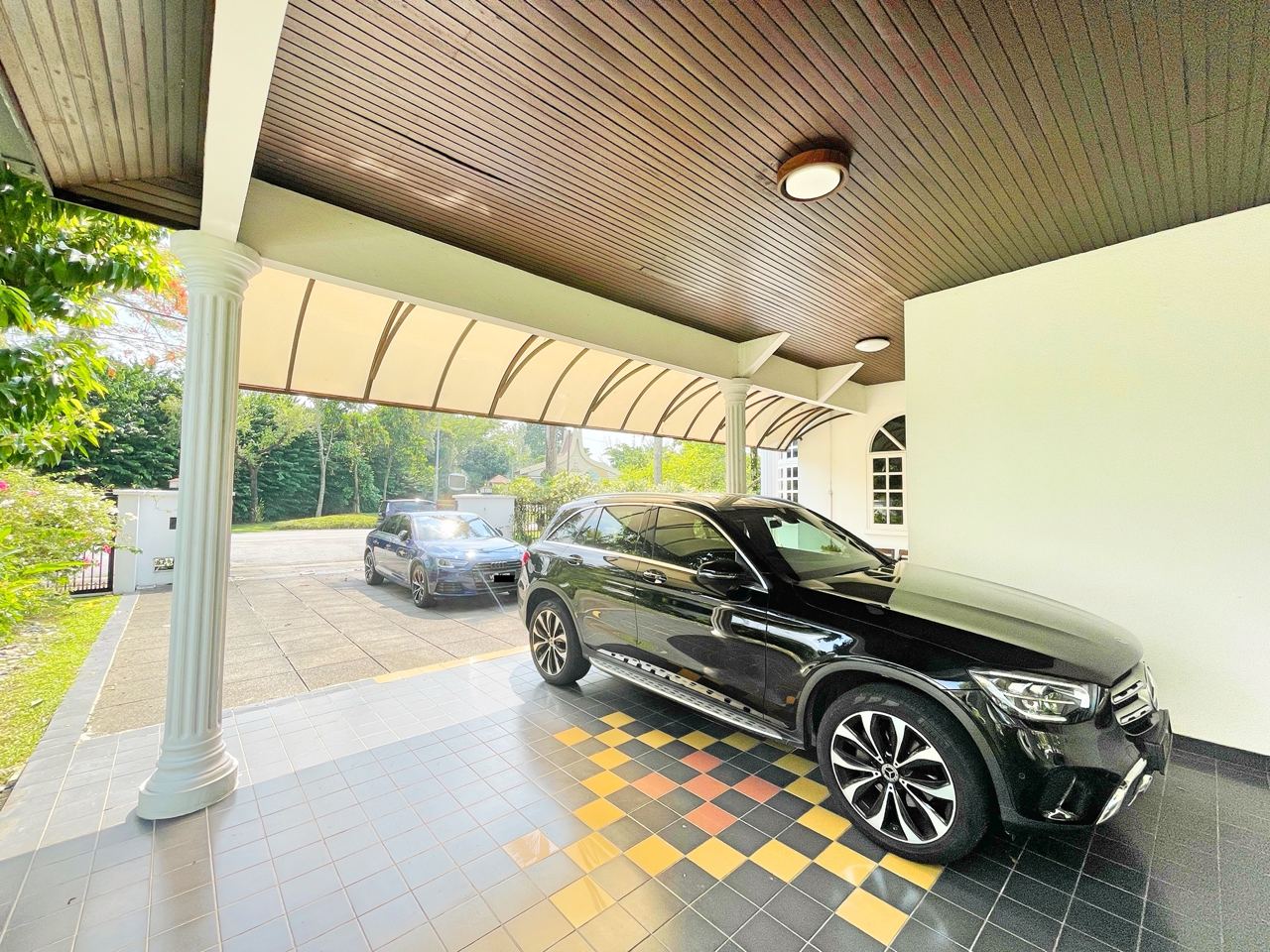 FACING GOLF 2 Storey Bungalow SS7 Kelana Jaya - photo 3