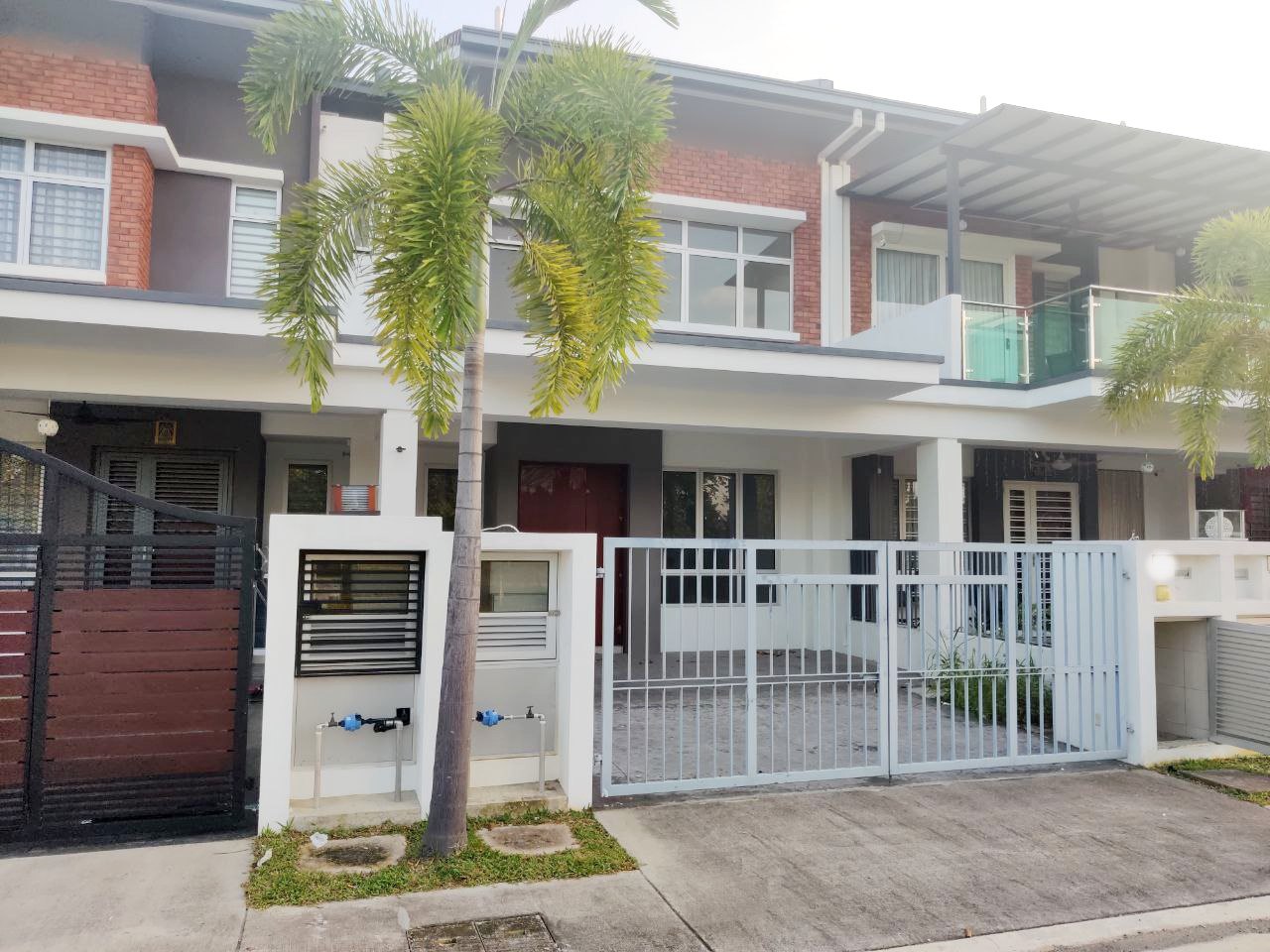FACING OPEN 2 Storey Livia Rimbayu Kota Kemuning