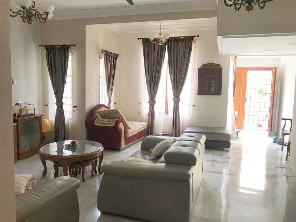 FACING OPEN Semi D Puncak Jalil Seri Kembangan