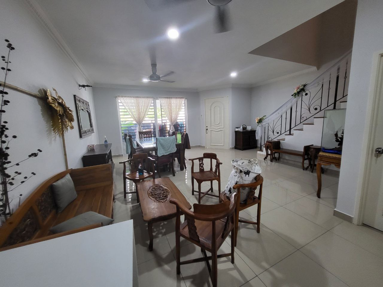 FACING OPEN 3 Storey Anjung Sari Setia Alam - photo 2