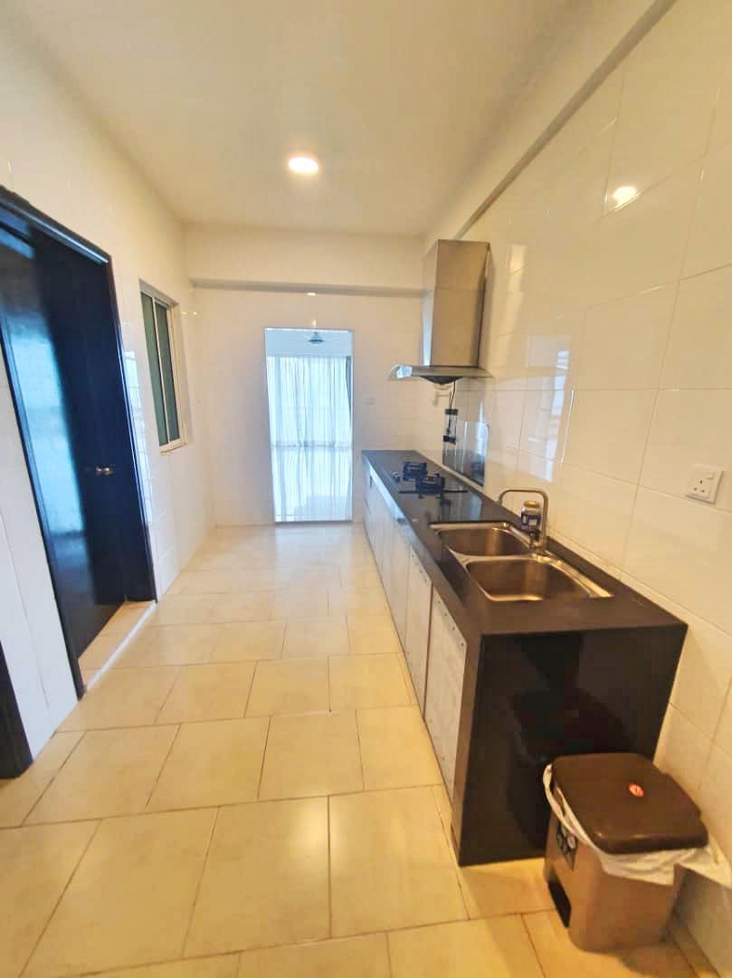 COSY Armanee Terrace 2 Duplex Damansara Perdana - photo 4