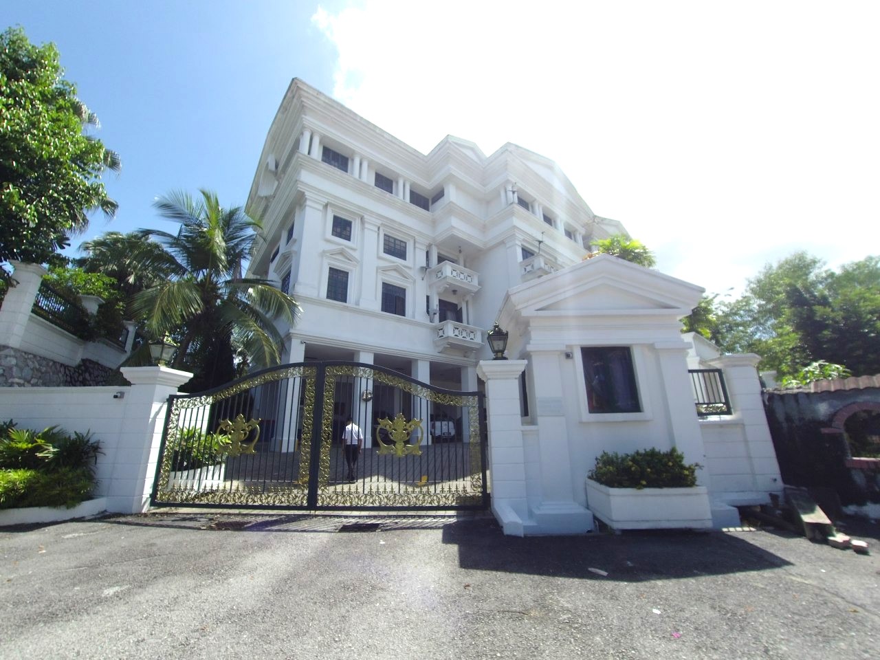 LOW DENSITY -FREEHOLD Tuscany Condo Bangsar - photo 3