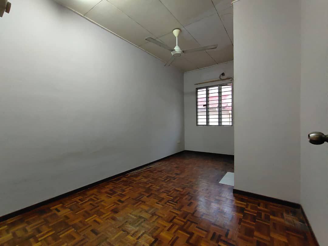 FREEHOLD 2 Storey Jasmine Denai Alam Seksyen u16 - photo 11