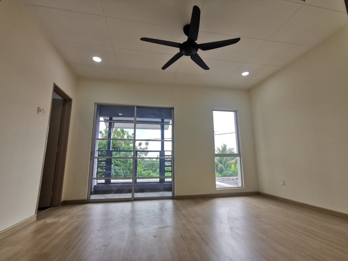 RENOVATED Terrace Seri Pristana Saujana Utama - photo 6