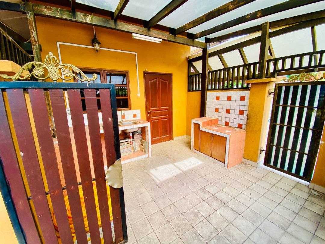 CORNER RENOVATED 2 Storey Kota Kemuning - photo 8