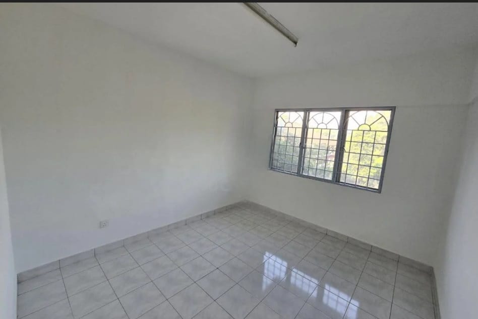 Apartment - photo 5