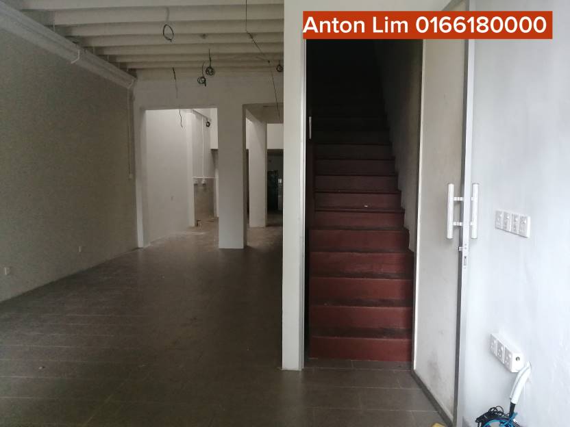 Jalan Macalister High Exposure 2 storey Shophouse