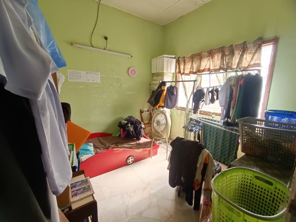 Single Storey Terrace Taman Hijrah, Rantau Panjang - photo 7