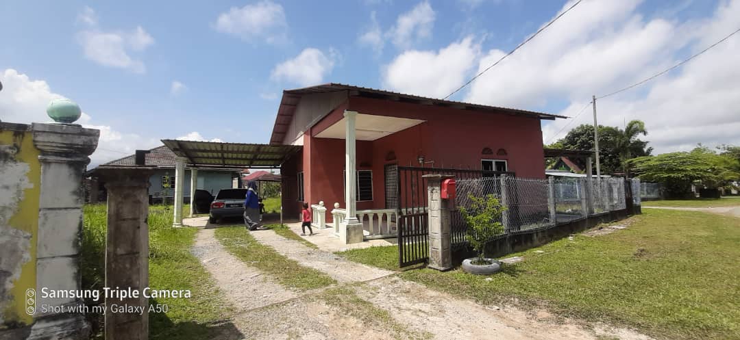 SINGLE-STOREY HOUSE KG PAYA BALAI BESAR DUNGUN