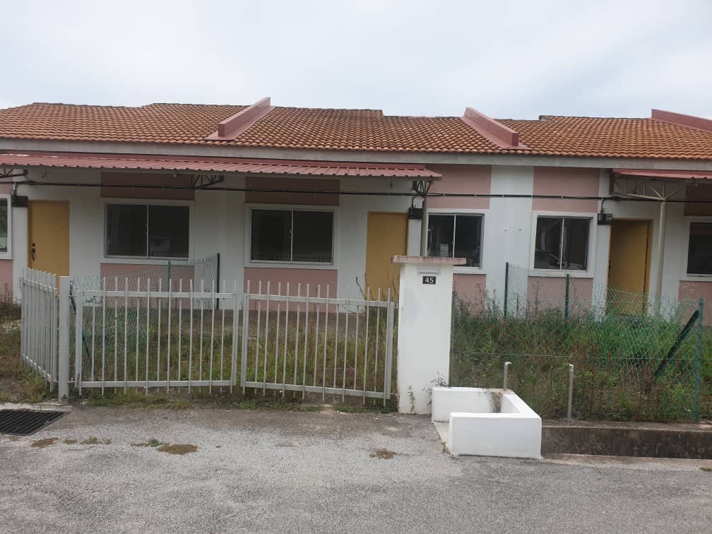 Teres Setingkat Perumahan Balok Baru