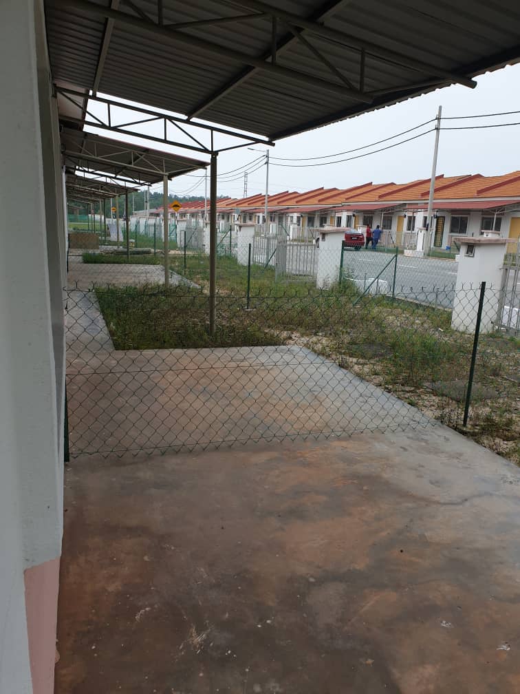 Teres Setingkat Perumahan Balok Baru - photo 2