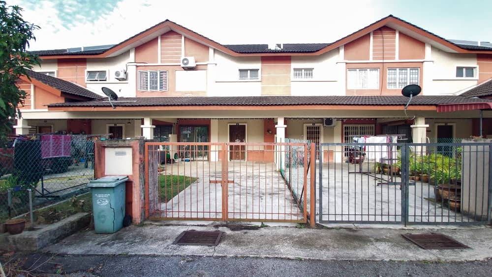 Double Storey Taman Seri Mahkota AMAN KUANTAN
