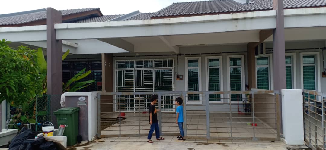 Teres Setingkat Kempadang Bay KUANTAN