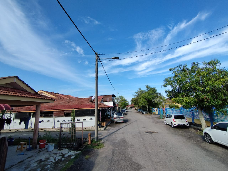 TERES SETINGKAT ENDLOT FACING OPEN TAMAN INDERA SEMPURNA