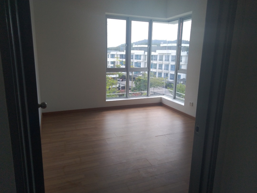 APARTMENT PUTRA 1, BANDAR SRI PUTRA, BANGI KAJANG - photo 4