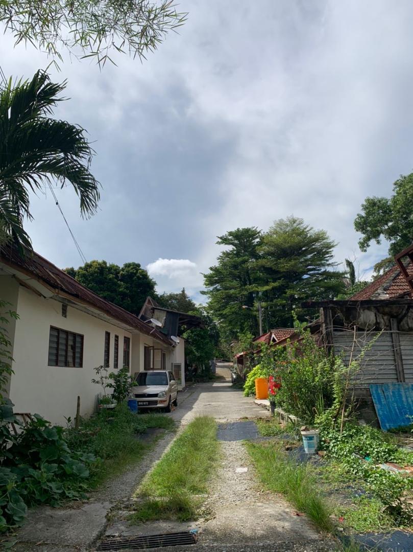 BUNGALOW LOT IN DAMANSARA JAYA - photo 2