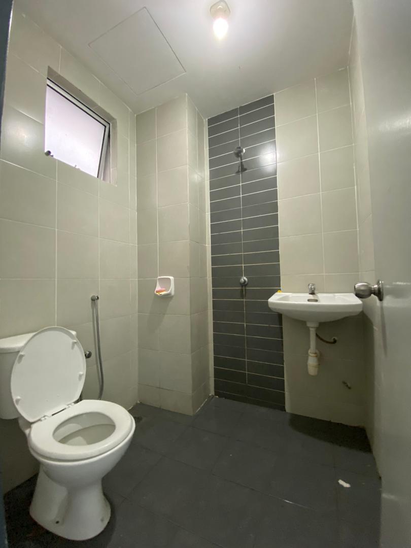 Pangsapuri Damai Seksyen 25 Shah Alam - photo 5