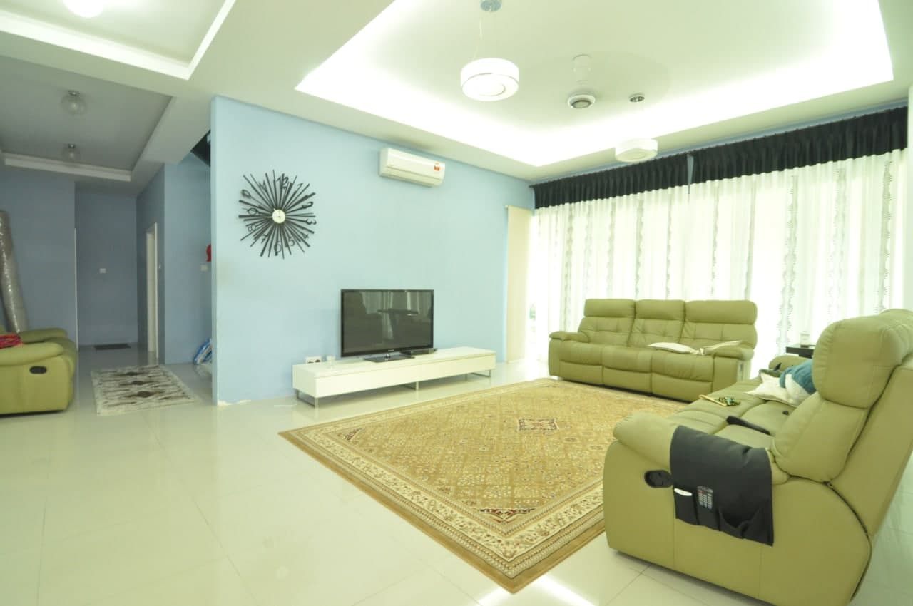 HUGE LAND 2 Storey Bungalow Banyan Close Bangi - photo 3