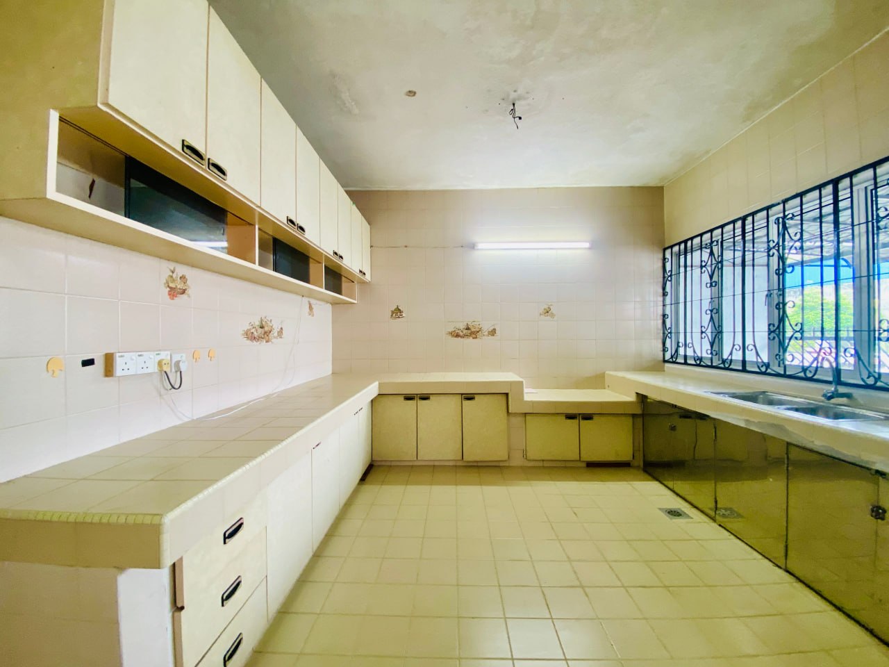 2 Storey Terrace House Taman Sri Watan, Ampang - photo 11