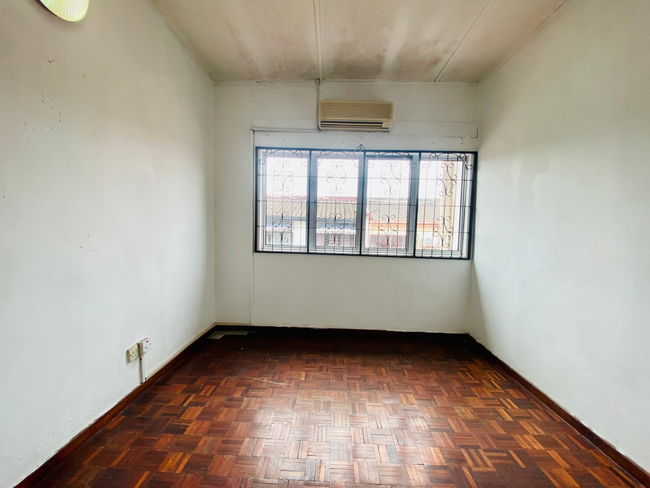 2 Storey Terrace House Taman Sri Watan, Ampang - photo 13