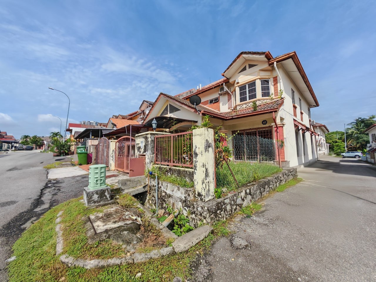 2 Storey Terrace House Bandar Tun Hussein Onn 2 - photo 3