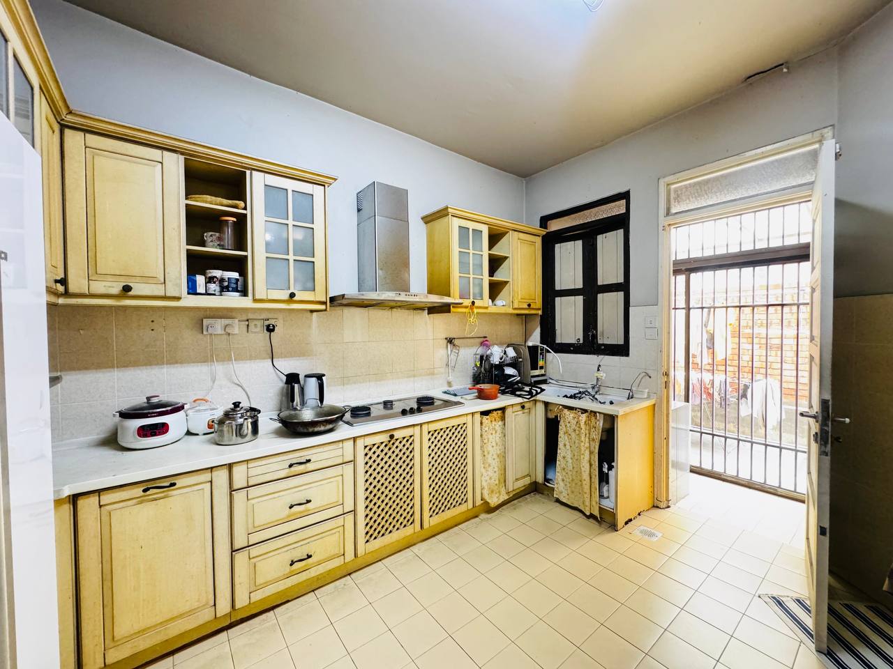 2 Storey Terrace Taman Seri Utama Kota Damansara - photo 12