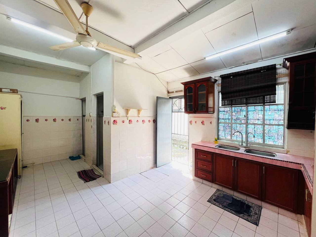 1 Storey Terrace Bandar Kinrara BK4, Puchong - photo 12