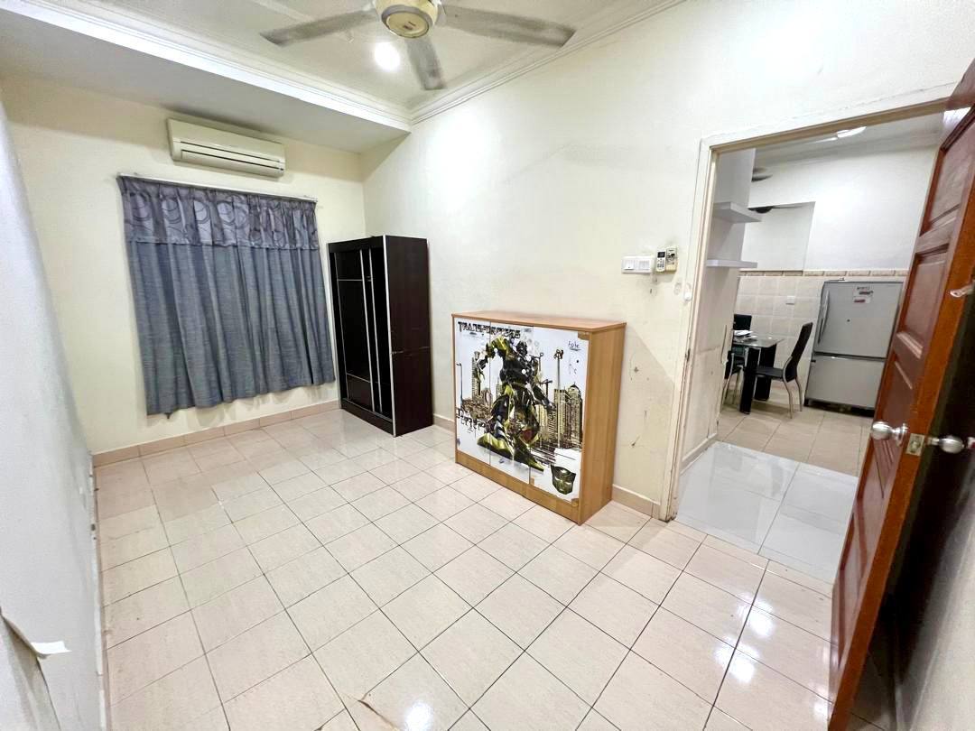 2 Storey Terrace House Bandar Putra Permai - photo 7