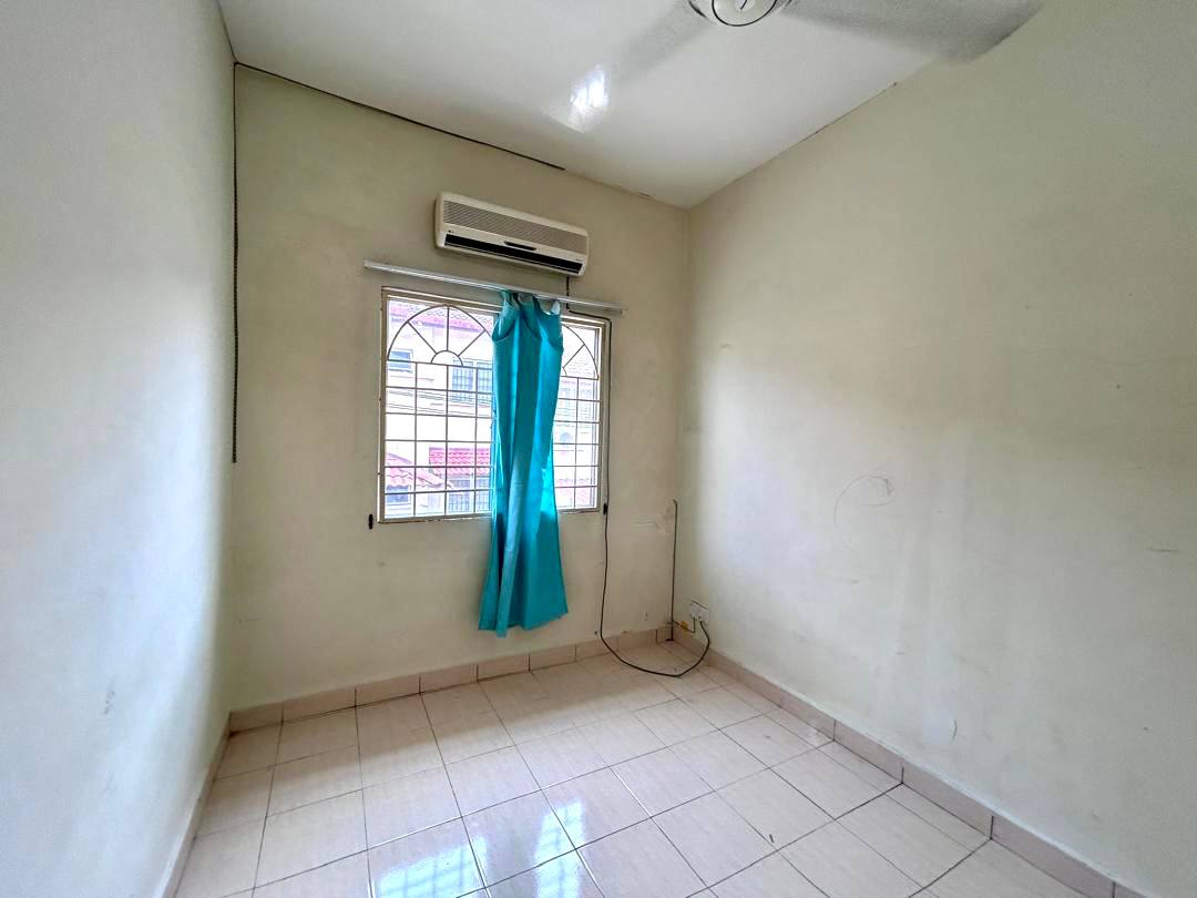 2 Storey Terrace House Bandar Putra Permai - photo 10