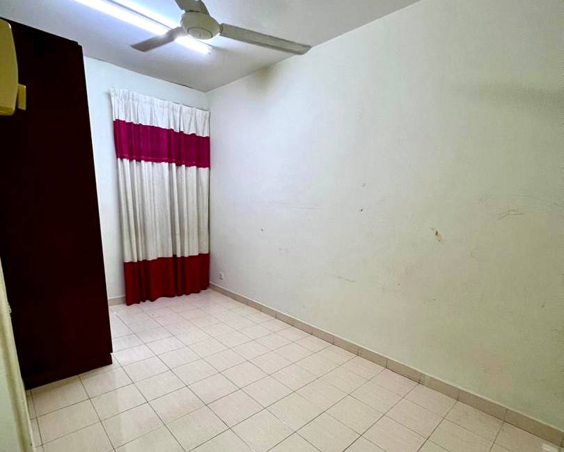 2 Storey Terrace House Bandar Putra Permai - photo 12